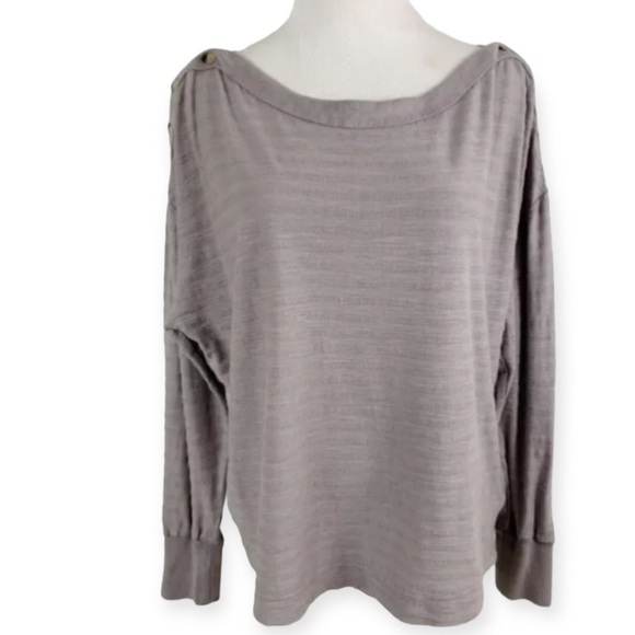Anthropologie Delilah Button Shoulder Top Dolman Sleeve Gray - Picture 8 of 12